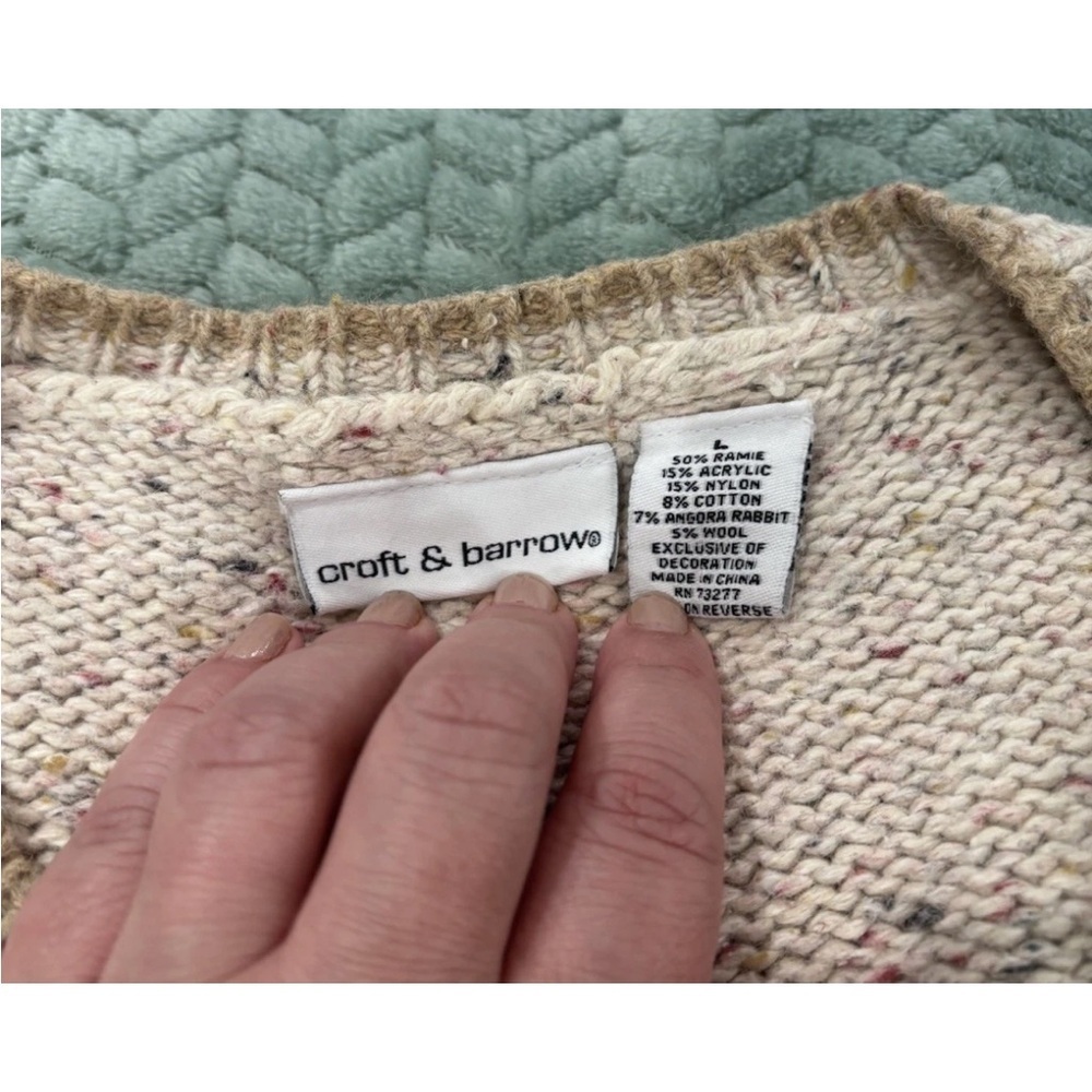 Croft & Barrow Beige Cardigan with Leaf and Patchwork Design - Picture 2 of 5